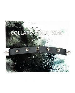 Collar metálico elegante