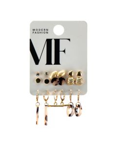 Juego de 9 aretes metálicos