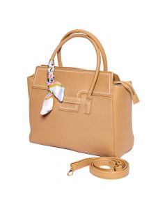 Bolso casual con colgante beige