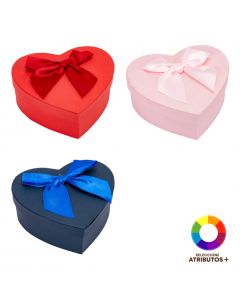 Caja corazón con lazo rojo