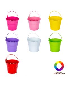 Balde metálico con asa