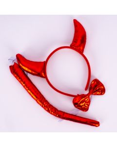 Disfraz tela diablo rojo satinado 3pzas