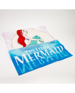 Toalla estampado The Little mermaid 24x40pulg multicolor