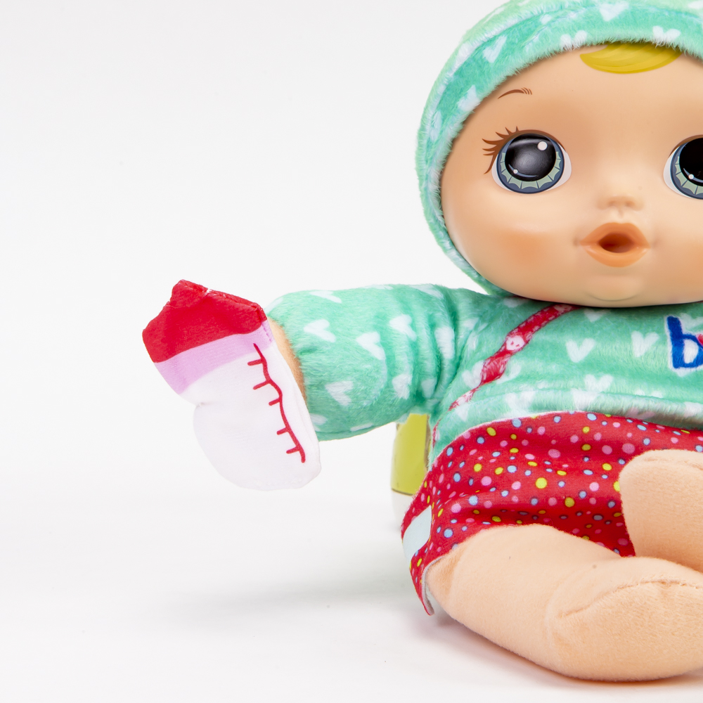 Muneco Baby Alive mimos y cuidados 18m