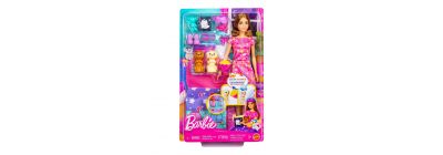 Barbie con accesorios pijama party