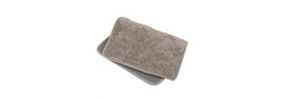 Alfombra afelpada con relieve gris
