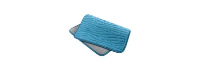 Alfombra afelpada con relieve azul
