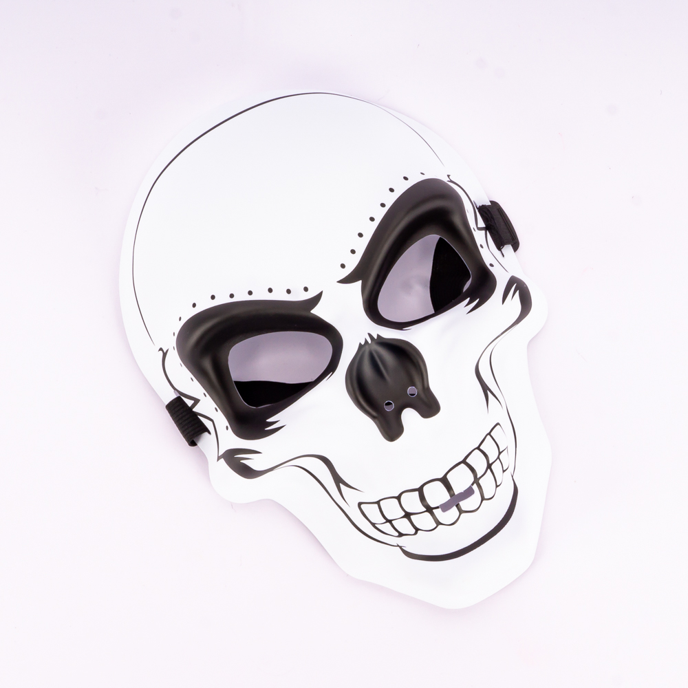 Máscara plástica calavera blanca con negro