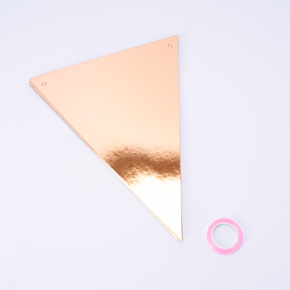 Banderín cartón forma triangulo liso 18.8x25.5cm 11und oro rosa