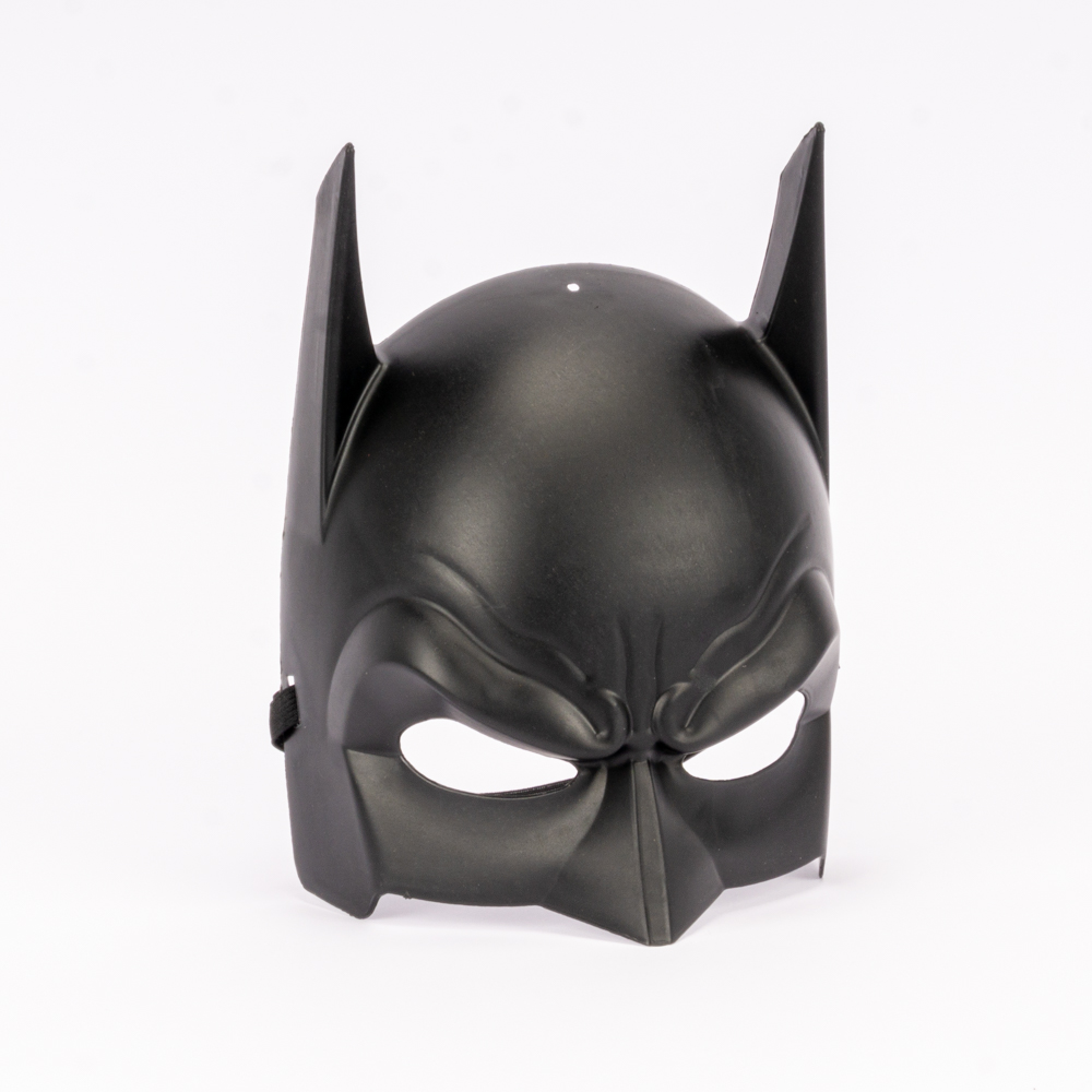 Máscara plástica lisa Batman 23cm negro