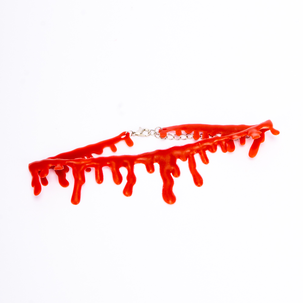 Collar plástico Halloween sangre falsa ajustable 13cm rojo