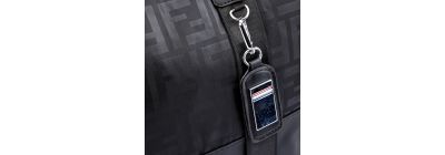 Bolso deportivo estampado negro