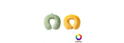 Cuellera afelpada con broche