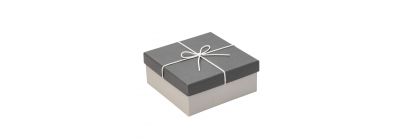Caja cartón cuadrada17.5x17.5x7.5cm
