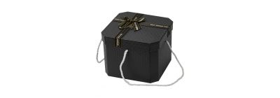 Caja negra con textura y asa