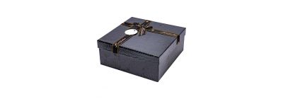 Caja mediana negro y dorado