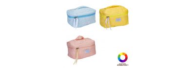 Cosmetiquera floral con relieve