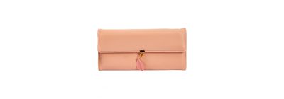 Cartera elegante con broche
