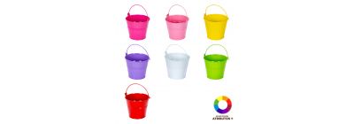 Balde metálico con asa