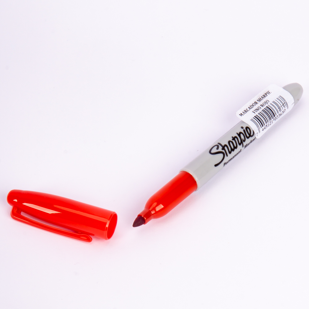 Marcador Sharpie fino rojo