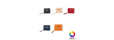 Cartera dama con relieve